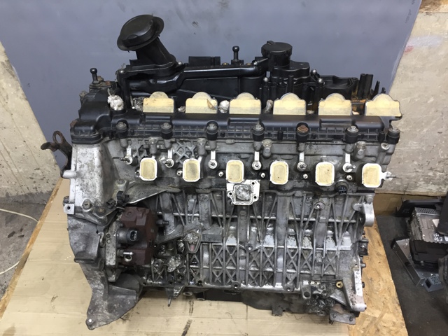 Двигун у зборі 11000435438 BMW