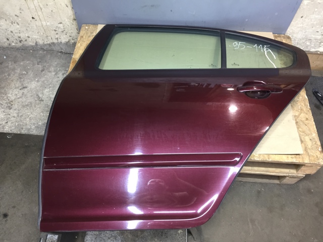 Двері пасажирськи задні ліві 1Z5833055 VAG