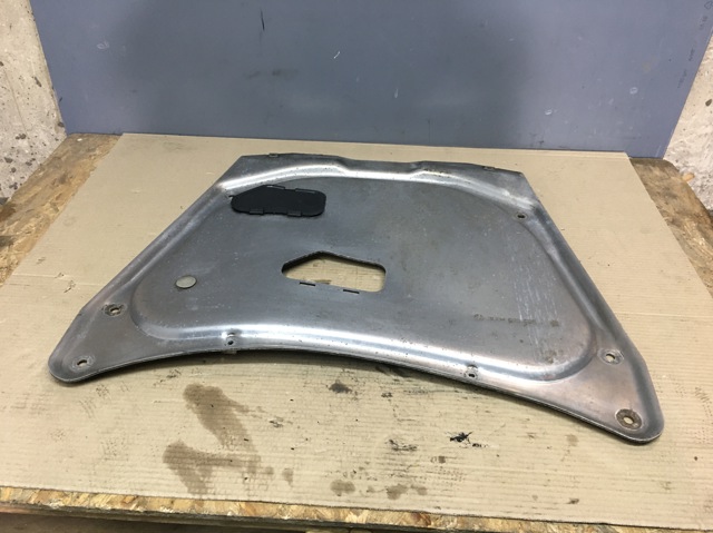 Захист двигуна, піддона (моторного відсіку) 31101095656 BMW
