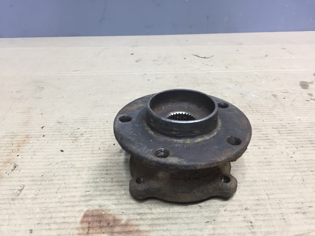 Маточина (передня) 31226882263 BMW