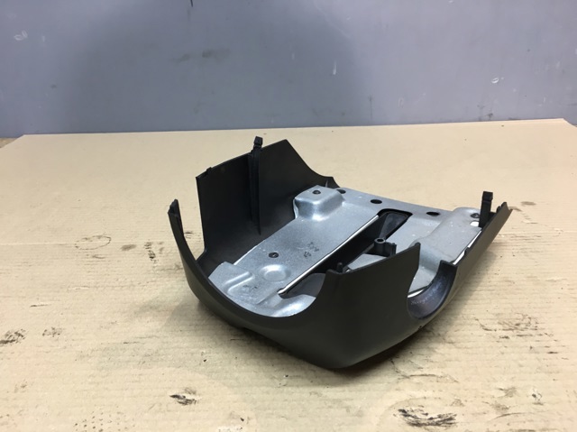 Захисний кожух кермового механізму 32306757671 BMW