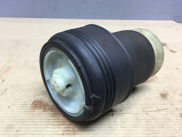 Пневморессора задня 37126790079 BMW