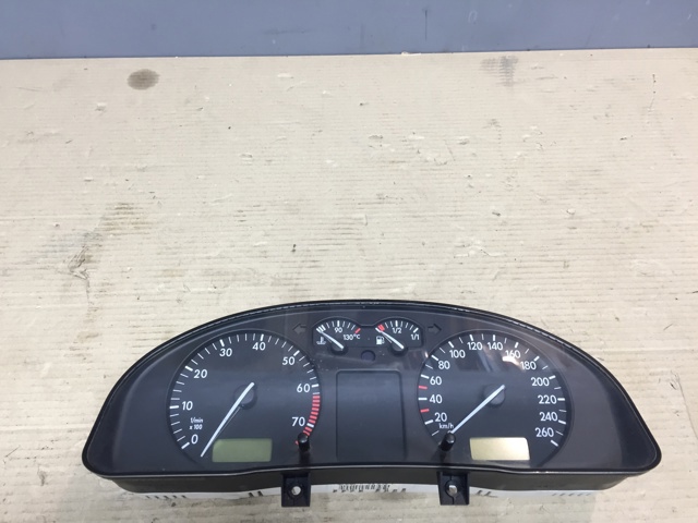 Щиток приладів (комбінація) 3B0919860AX VAG
