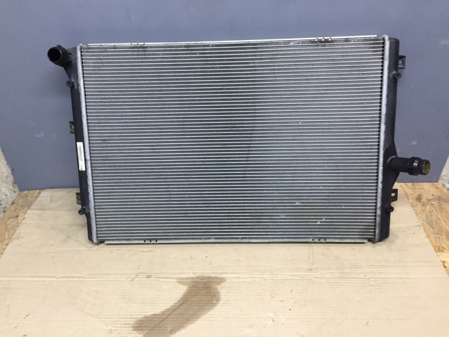 Підвіска радіатора 3C0121253AR VAG
