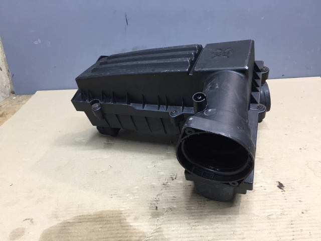 Корпус повітряного фільтра 3C0129607AS VAG