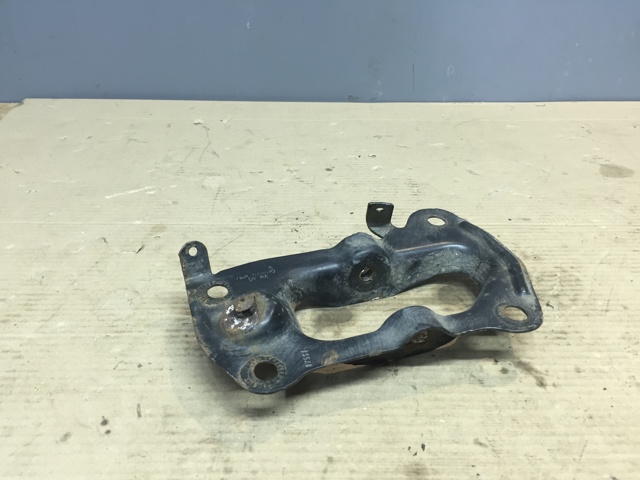 Кронштейн задньої балки 3C0505130B VAG