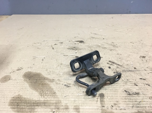 Петля багажника 41627006122 BMW