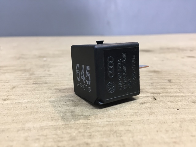 Реле вентилятора 4H0951253A VAG