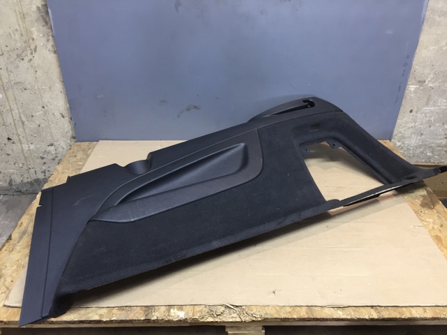 Облицювання багажного відсіку, праве 4L0863888BTPL VAG