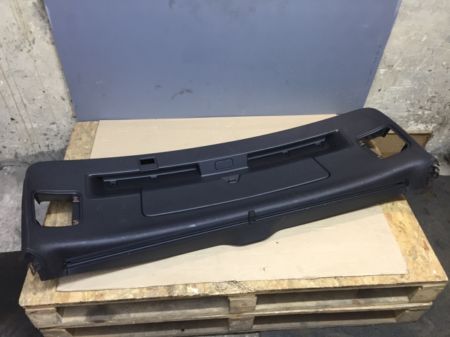 Пластик п'ятих дверей 4L0867973E4PK VAG