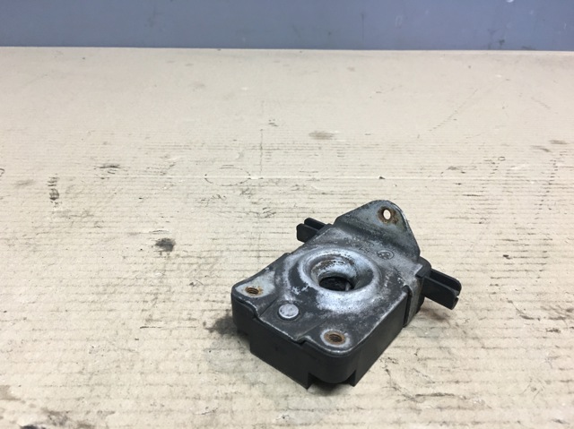 Замок капота 51238203859 BMW