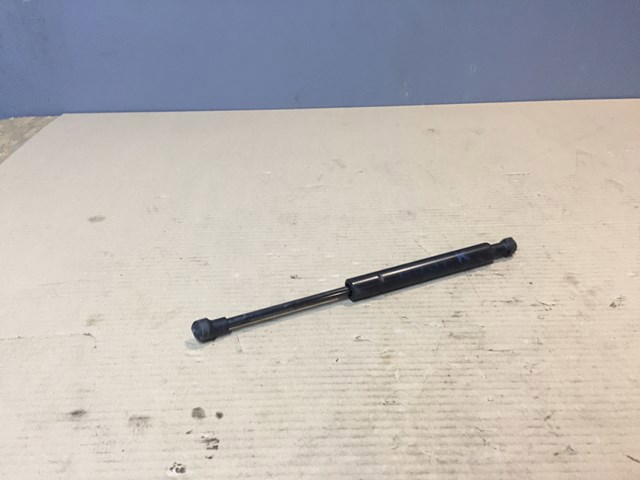 Стійка капота 51238402551 BMW