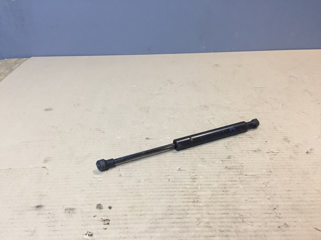 Амортизатор капота газовий 51238402551 BMW