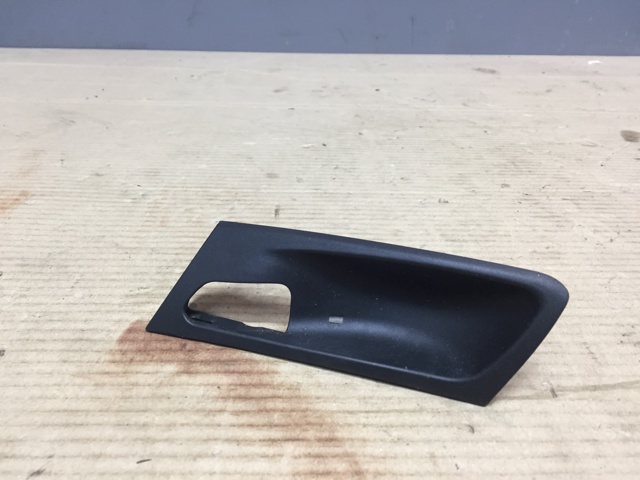 Накладка ручки дверей 51416973735 BMW