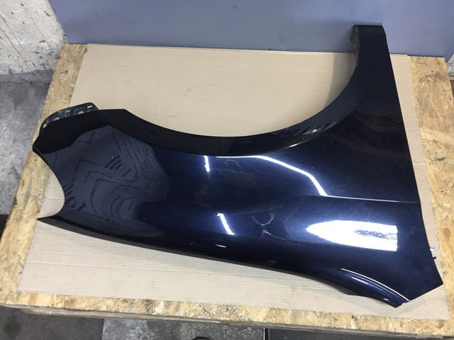 Переднє праве крило 5K6821022A VAG