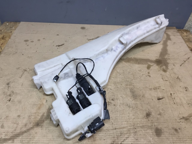 Бачок омивайки 61677161477 BMW