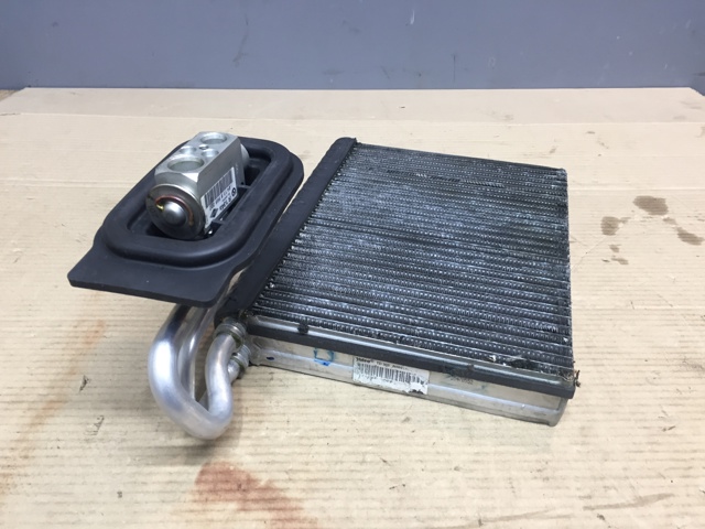 Випарник 64116806555 BMW