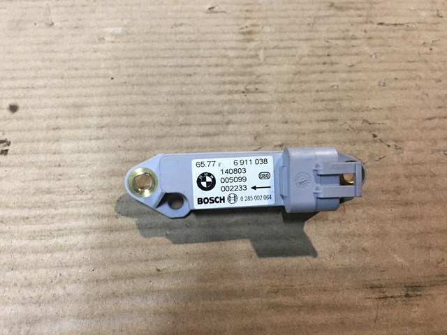 Датчик Ейрбег передній 65776911038 BMW