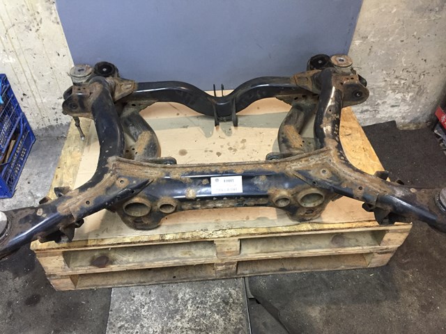 Підвіска задня 7P0500041 VAG