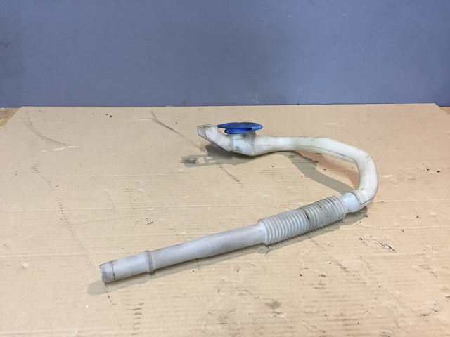 Горловина бачка омивача 7P6955463 VAG