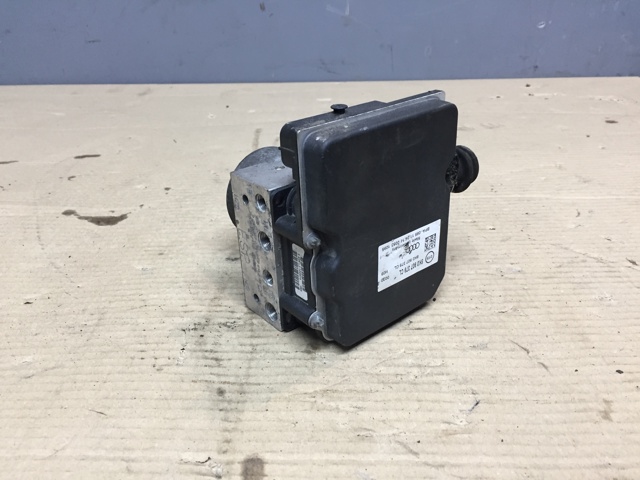 Блок керування АБС (ABS) 8K0614517GP VAG
