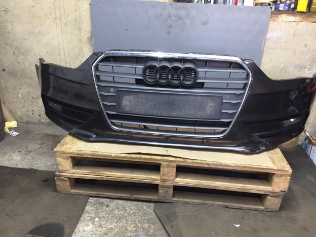 Бампер передній 8K0807065B VAG