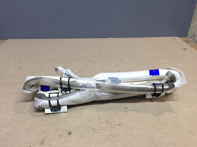 Подушка безпеки, збоку права айрбег 8K0880742F VAG