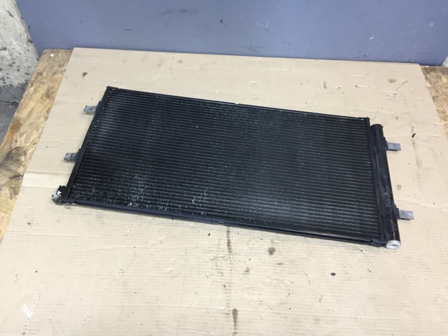 Конденсатор кондиціонера 8T0260401 VAG