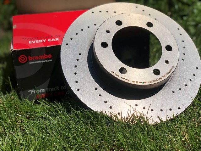 Гальмо дискове переднє 4351235322 TOYOTA