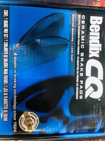 Колодки передні 572238B BENDIX