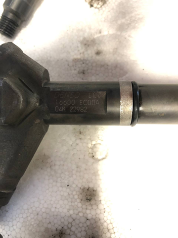 Форсунка паливна 16600EC00A NISSAN