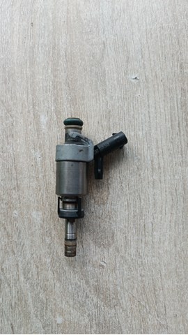Форсунка вприску палива 06G906036E VAG