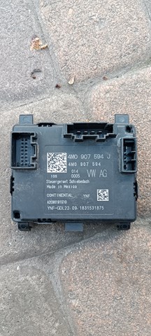 Кришка люка даху передня 4M0907594J VAG