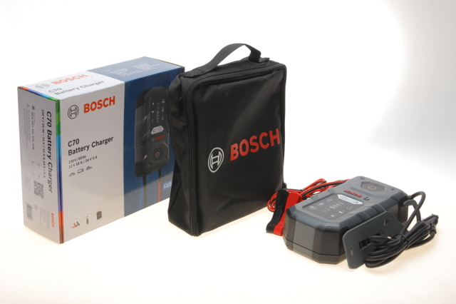 Зарядний пристрій для АКБ 0189911070 BOSCH