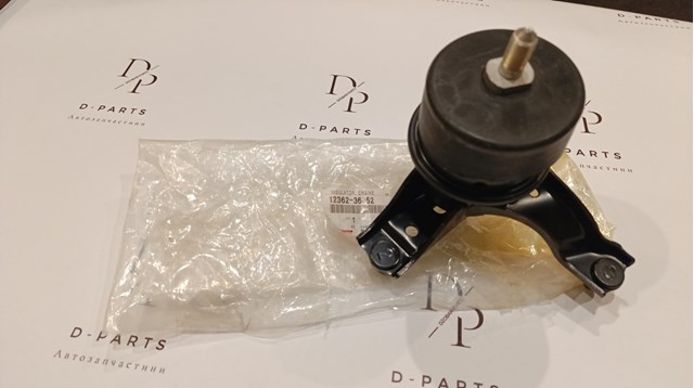 Права подушка двигуна 1236236052 TOYOTA