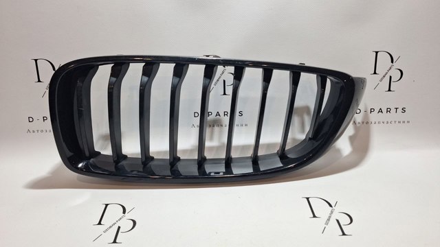Решітка радіатора ліва 7294817 BMW