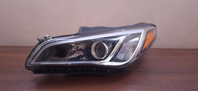 Фара 92101C2000 КИТАЙ