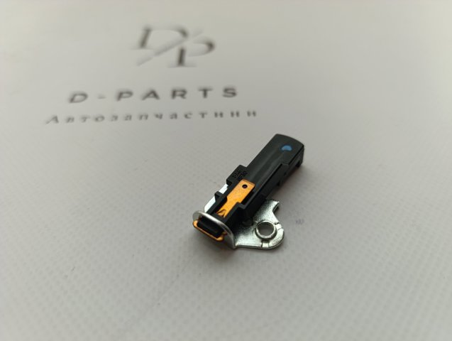 Вимикач контролю положення ручного гальма 94580521 GM