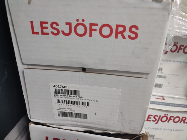 Пружина передньої підвіски 4027586 LESJOFORS