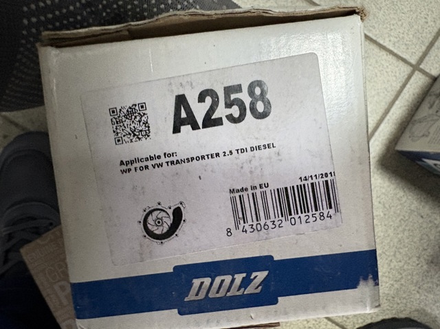 Водяний насос A258 DOLZ