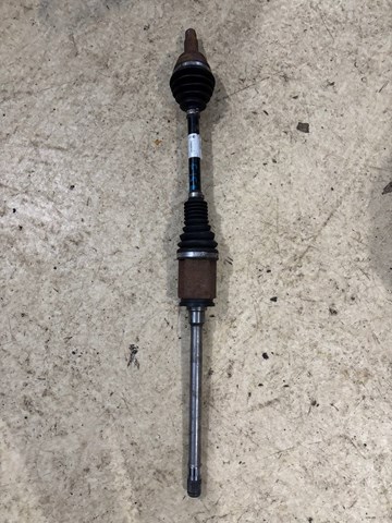 Привід правий 31607622914 BMW