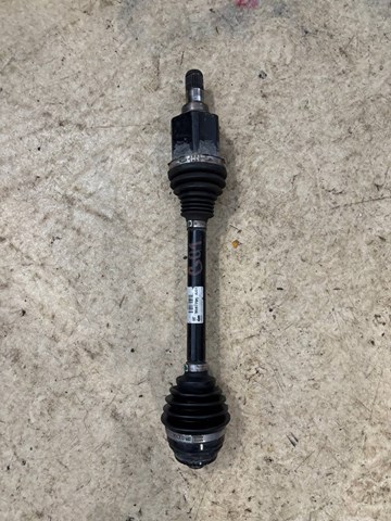 Піввісь передня ліва 31608687781 BMW