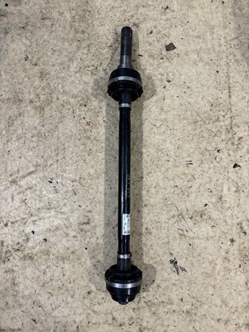 Піввісь задня, права 33208689556 BMW