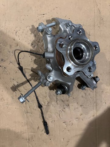 Цапфа - поворотний кулак задній, правий 33306898480 BMW