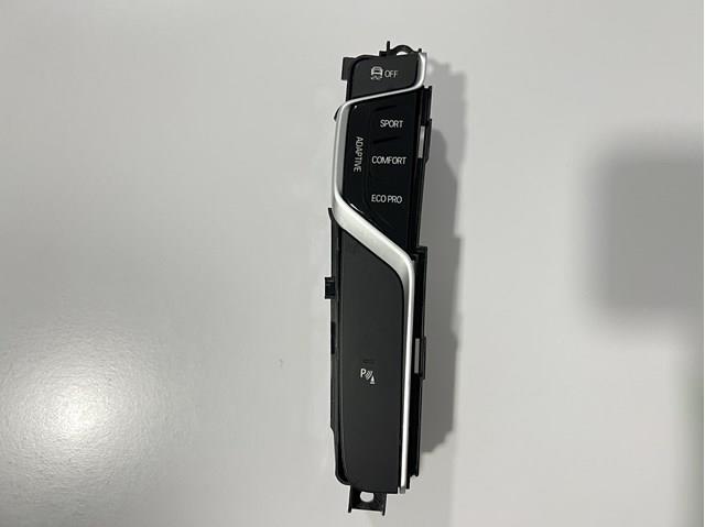 Блок кнопок центральної консолі 61316843923 BMW
