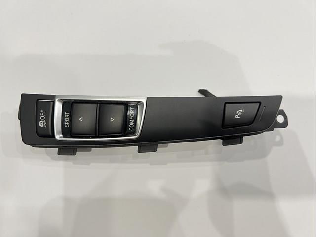 Блок кнопок центральної консолі 61319202945 BMW