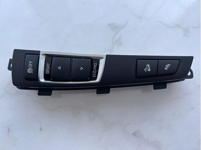 Блок кнопок центральної консолі 61319240295 BMW