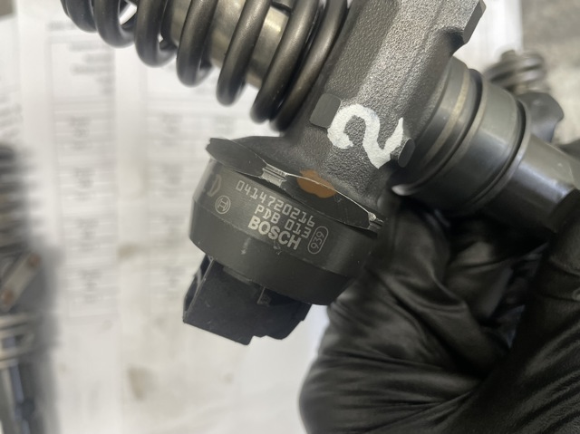 Форсунки електромагнітні 0414720216 BOSCH