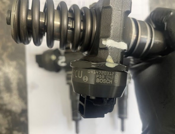 Форсунка паливна 0414720312 BOSCH