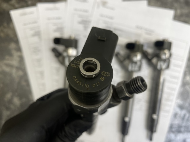Форсунки електромагнітні 0445110011 BOSCH